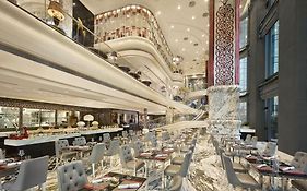 Căn hộ dịch vụ Reverie Sài Gòn